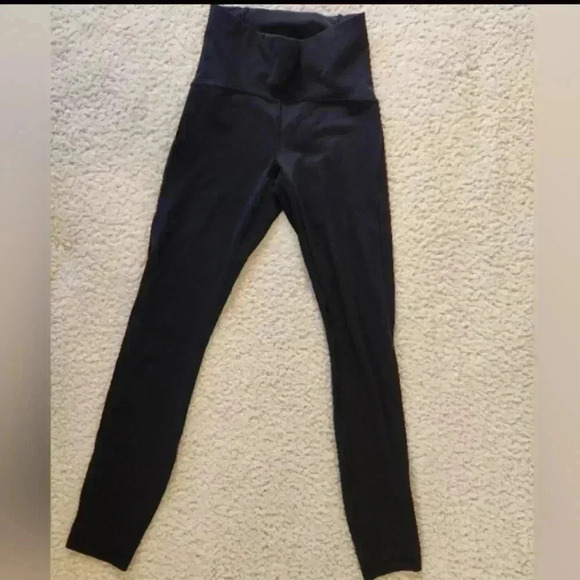 lululemon athletica Black High-Waisted Leggings, size 2 - Picture 8 of 8